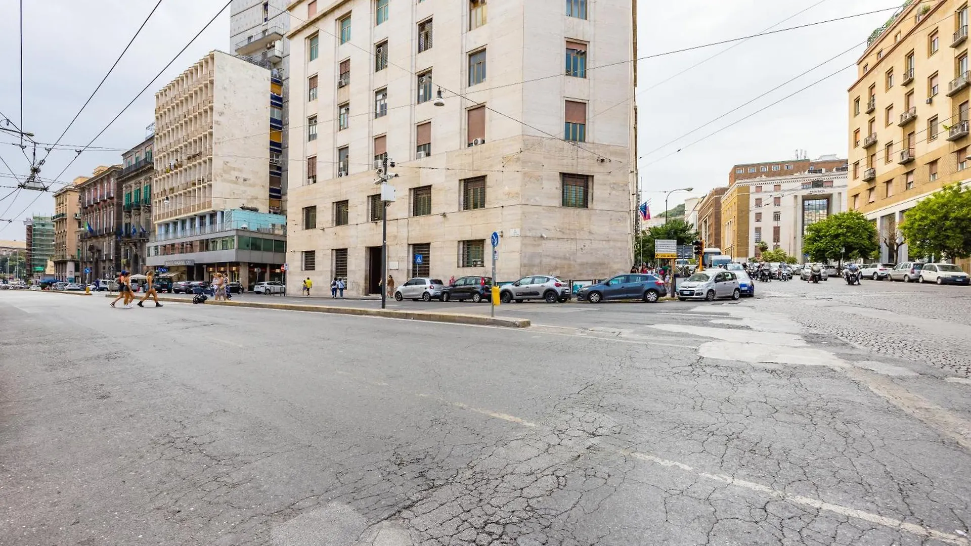 Apartment New Apt In The Heart Of Naples-Attwenty-One Coral